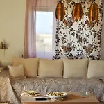 Fully Renovated Apartment-Ανακαινισμένο Διαμέρισμα